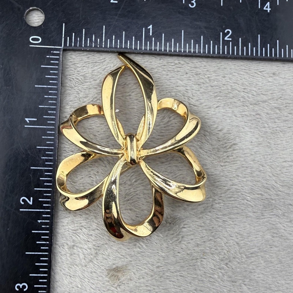 Vintage Napier Brooch Gold Tone Large Bow Signed Statement Accessory - Picture 7 of 8